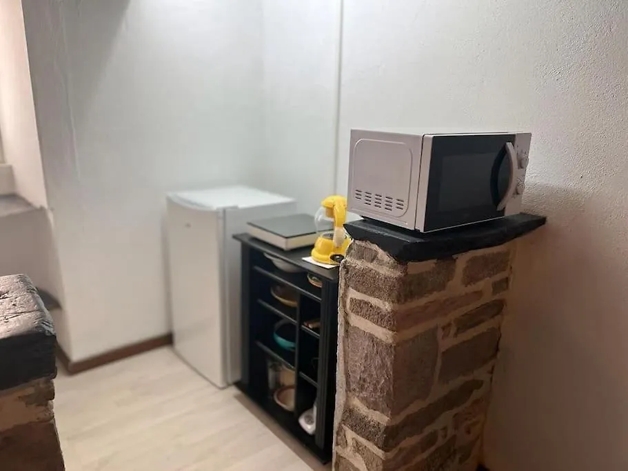 Newly Renovated Studio Villa Redon France
