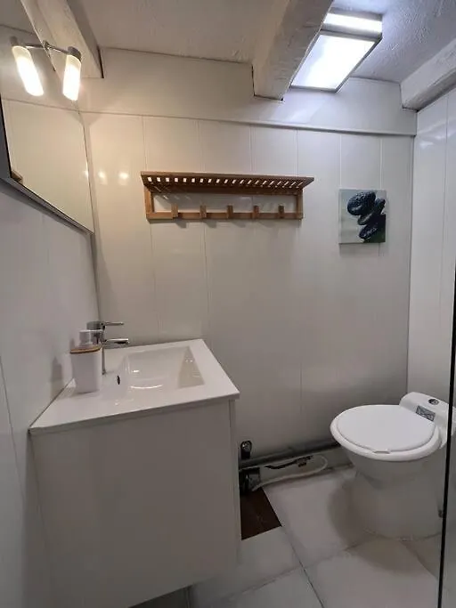 Newly Renovated Studio Villa Redon Holiday home